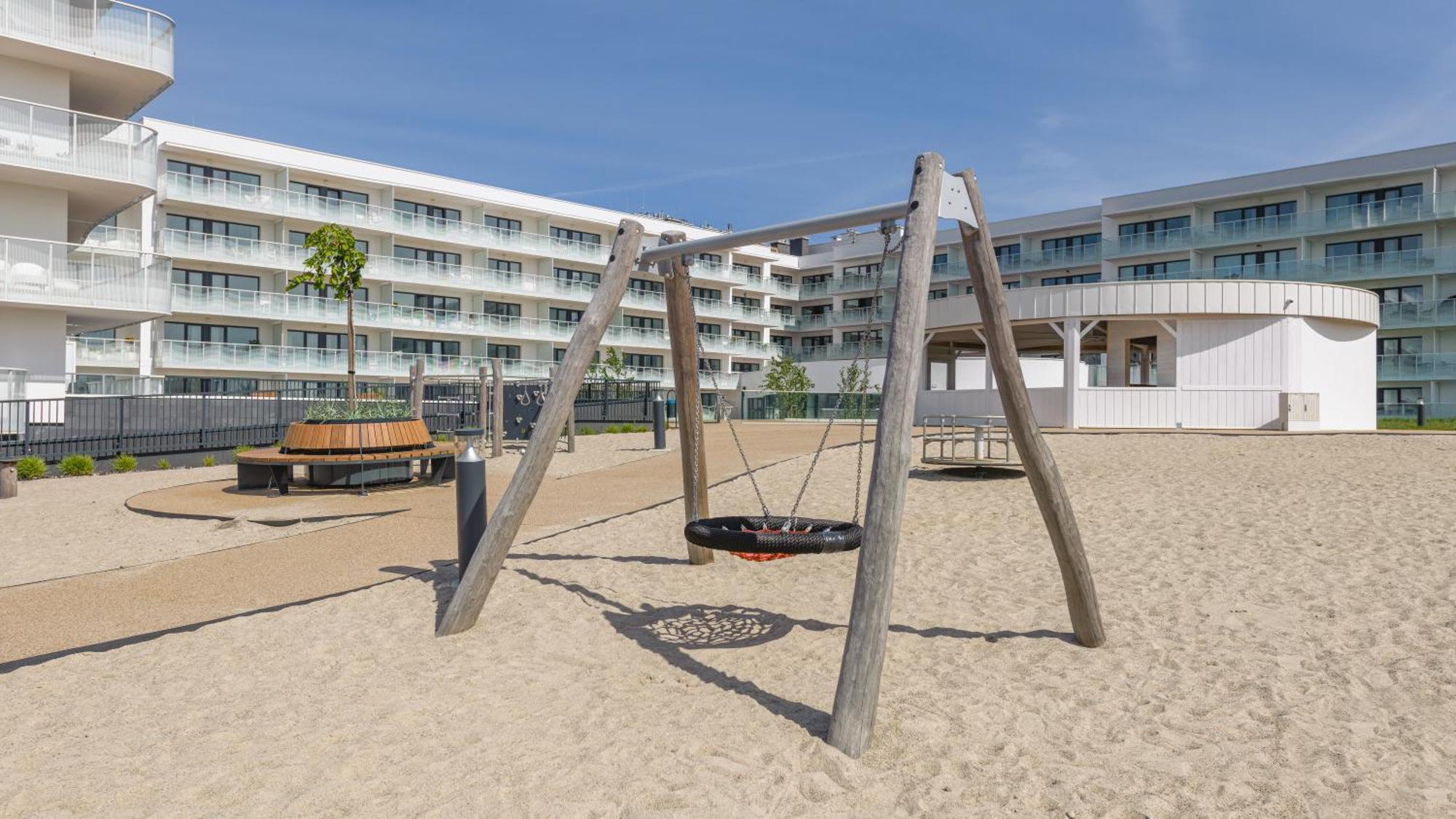 Apartamenty Z Basenem-Polanki Aqua - Holiday City Колобжег Экстерьер фото